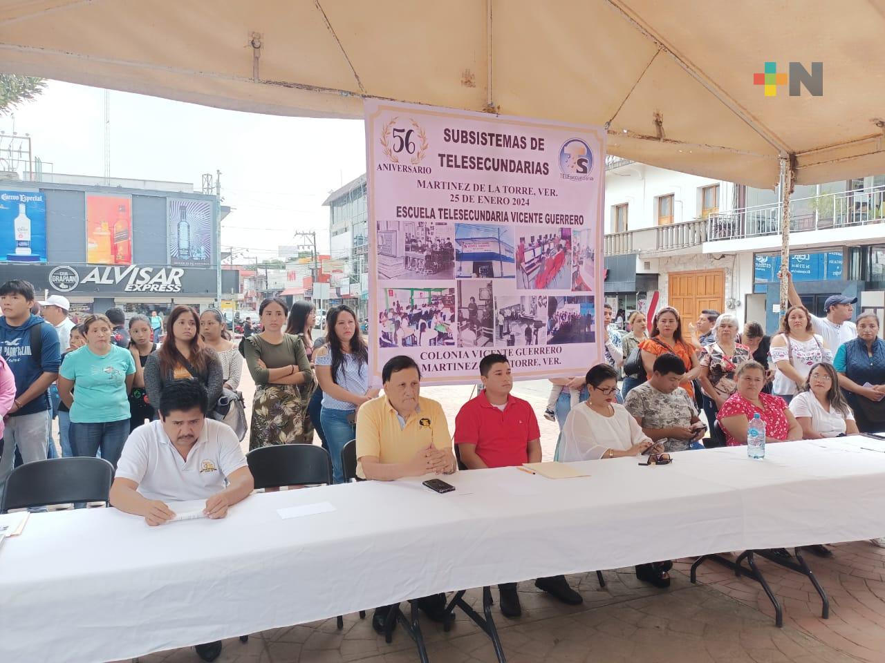 Festejan el 56 aniversario del sistema de telesecundaria en Martínez de la Torre