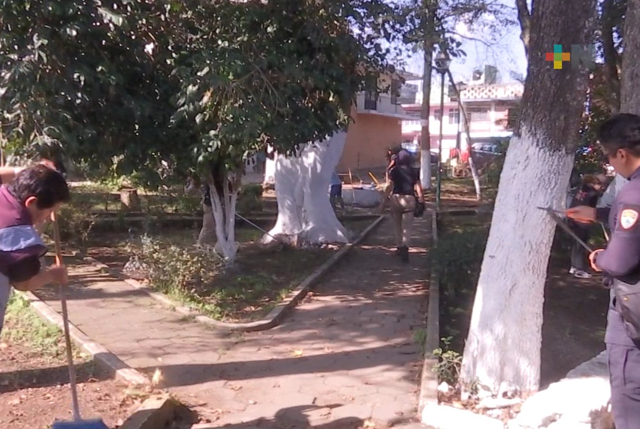 Realizan jornada de limpieza en parque ‘Los changuitos’