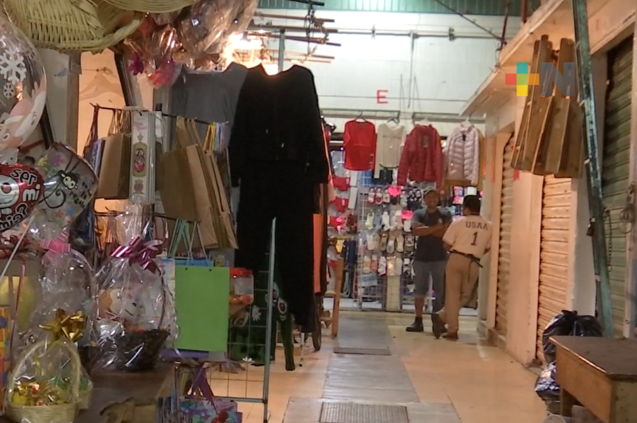 Pega a comerciantes la cuesta de enero