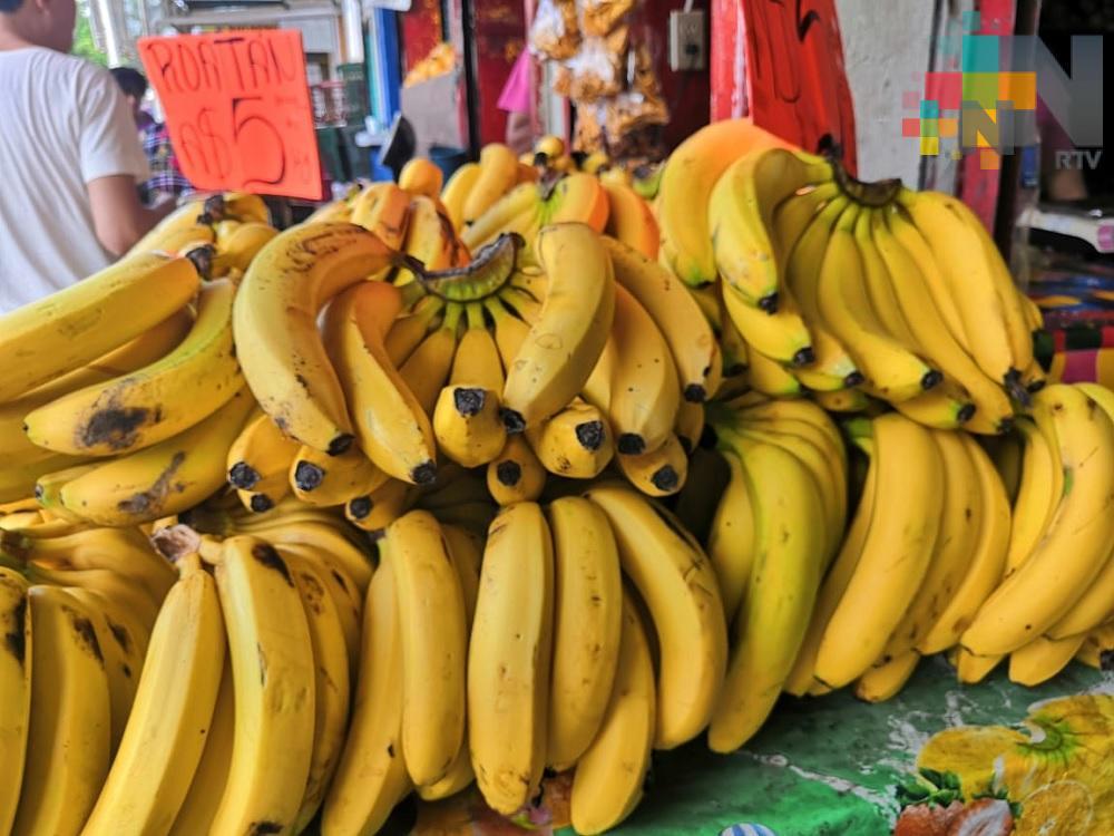 Plátano, fruta más vendida en mercado del municipio de Veracruz