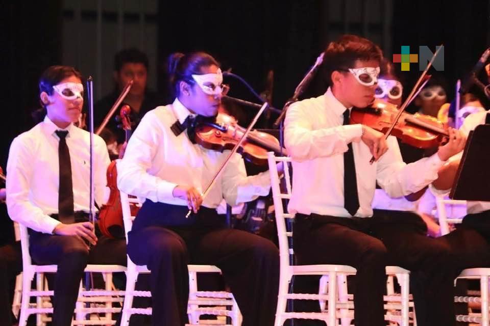 Piden apoyo para  recuperar violines robados en secundaria de Villa Allende