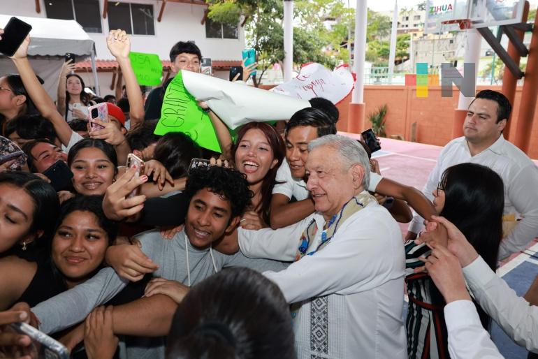 Presupuesto se canaliza al bienestar del pueblo, afirma presidente en Zihuatanejo