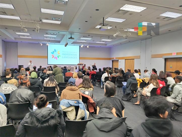 Docentes de UV-Intercultural participaron en simposio en Canadá