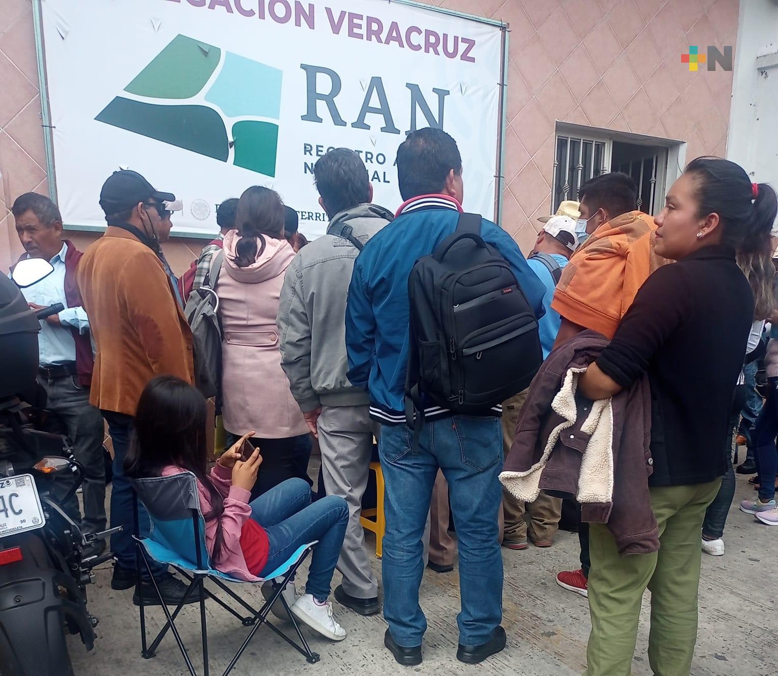 Ejidatarios protestan ante el RAN, aluden a que no atendienden trámites pendientes y reciben malos tratos