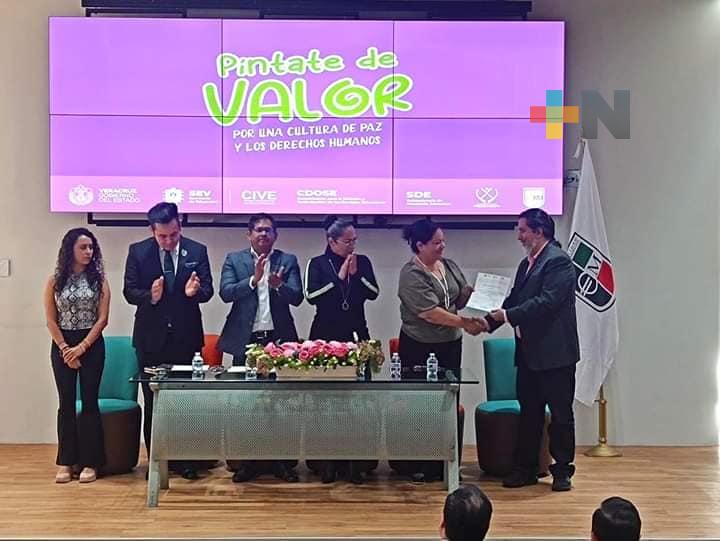 Fortalecer valores universales contribuye a una sociedad respetuosa de los derechos humanos: Diputada
