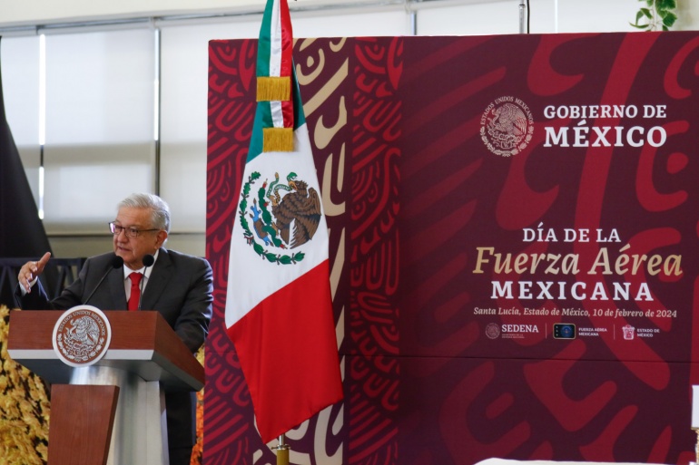 Presidente reconoce a la Fuerza Aérea Mexicana a 109 años de fundación
