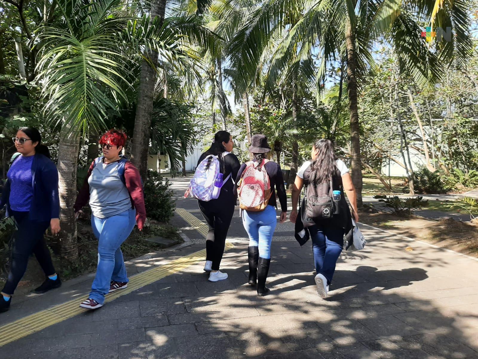 Cerca de 14 mil estudiantes inician ciclo escolar en región Veracruz de UV