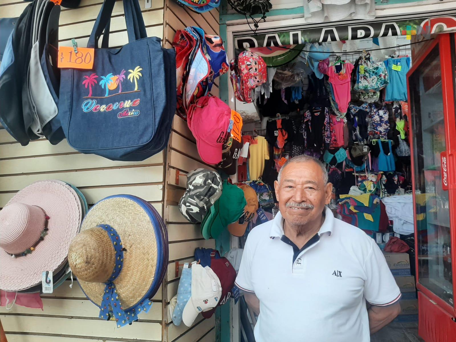 Puente del 5 de febrero favorece ventas de comerciantes en Veracruz puerto