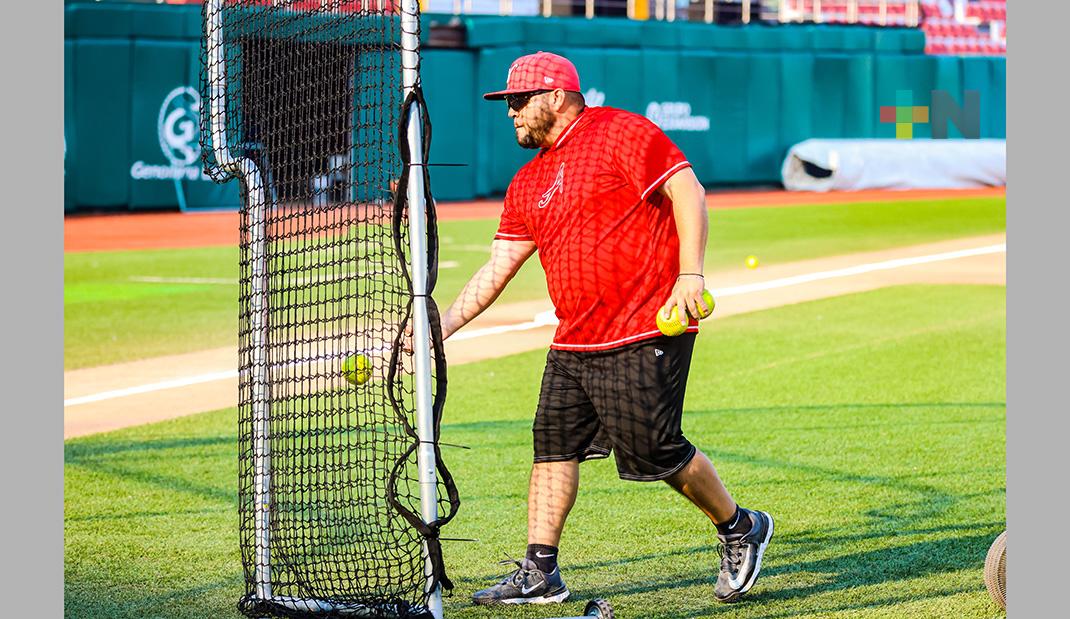 César Alcántar es nuevo mánager de El Águila Femenil