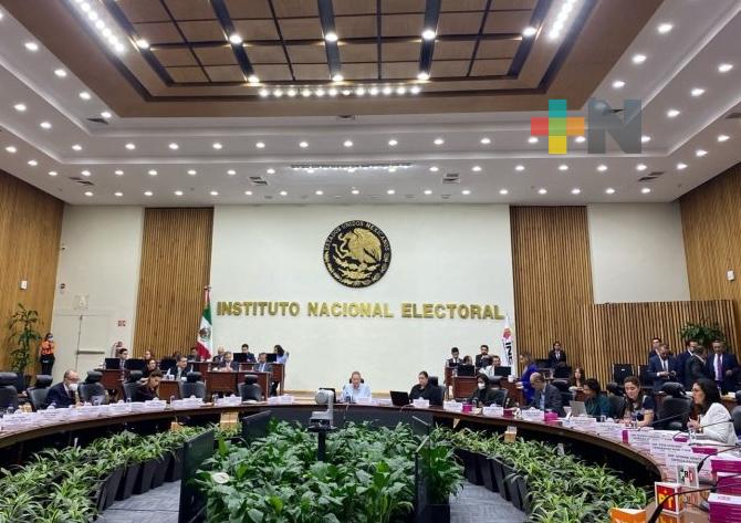 Aprueba INE proceso de recepción y selección de preguntas ciudadanas para el primer debate presidencial
