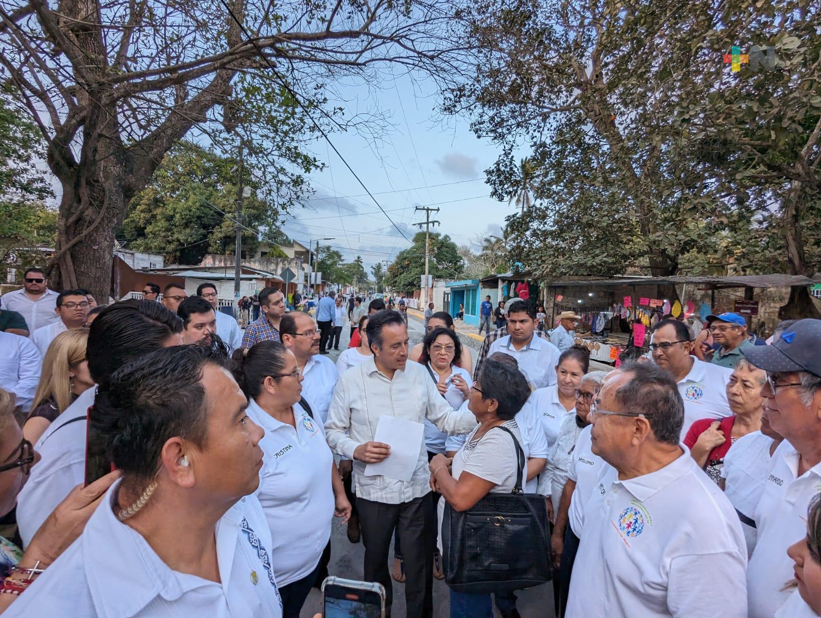 Gobernador inaugura obras en La Antigua en beneficio de los pobladores