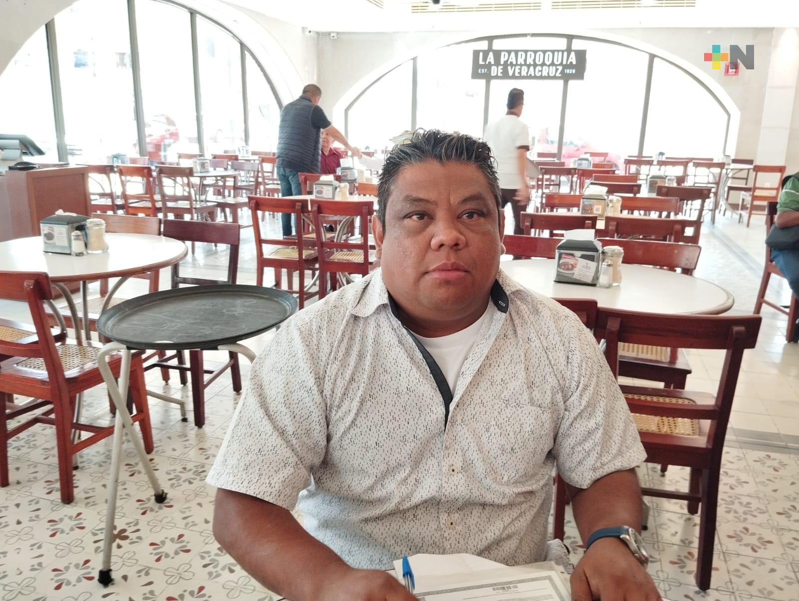 Taxistas piden operativo para detener vehículos que ofrecen traslados por aplicación