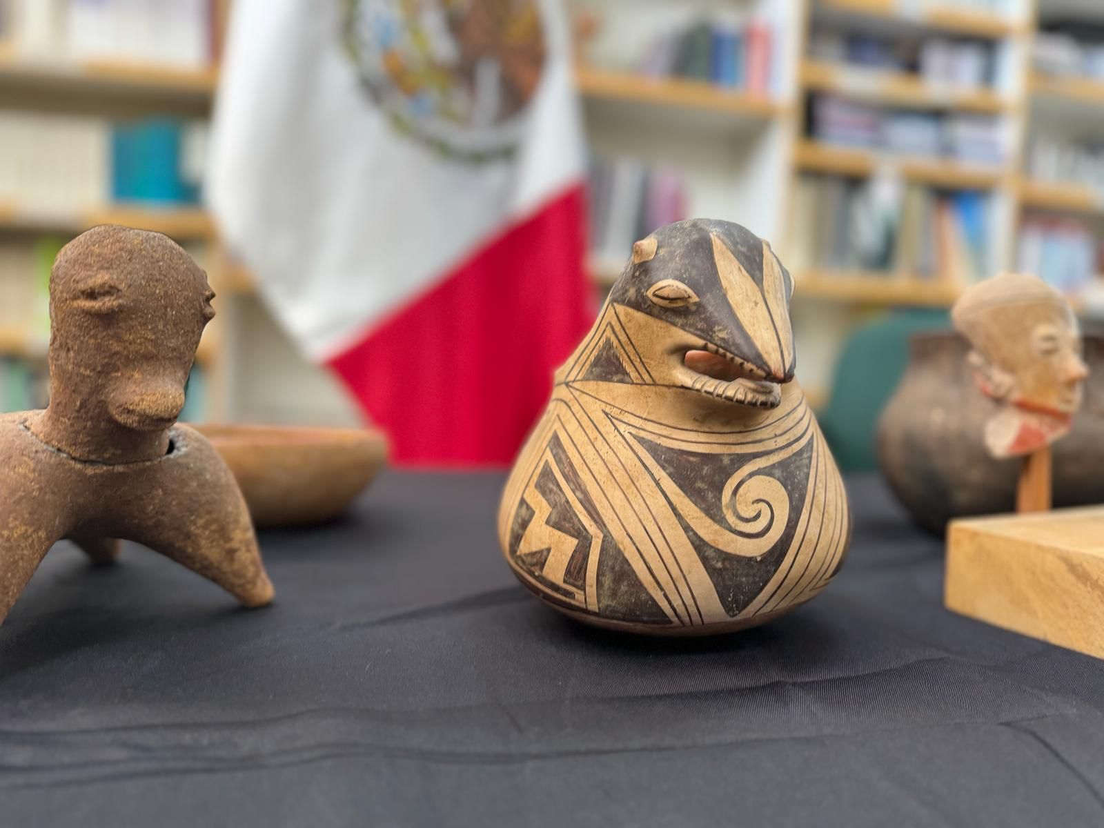 Gobierno de México recibe 41 piezas arqueológicas de origen mexicano