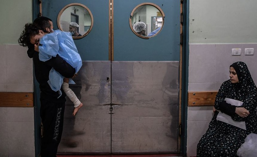 Fuerzas israelíes entran en el Hospital Nasser en Gaza