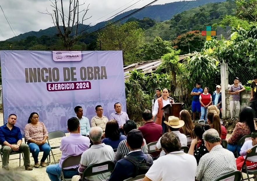 Inician obra de pavimentación en Tenejapam de Mata, municipio de Omealca