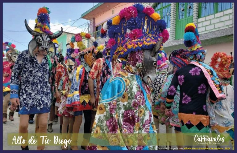 Alfredo García Córdoba presenta su tradicional exposición Los otros carnavales en Naolinco