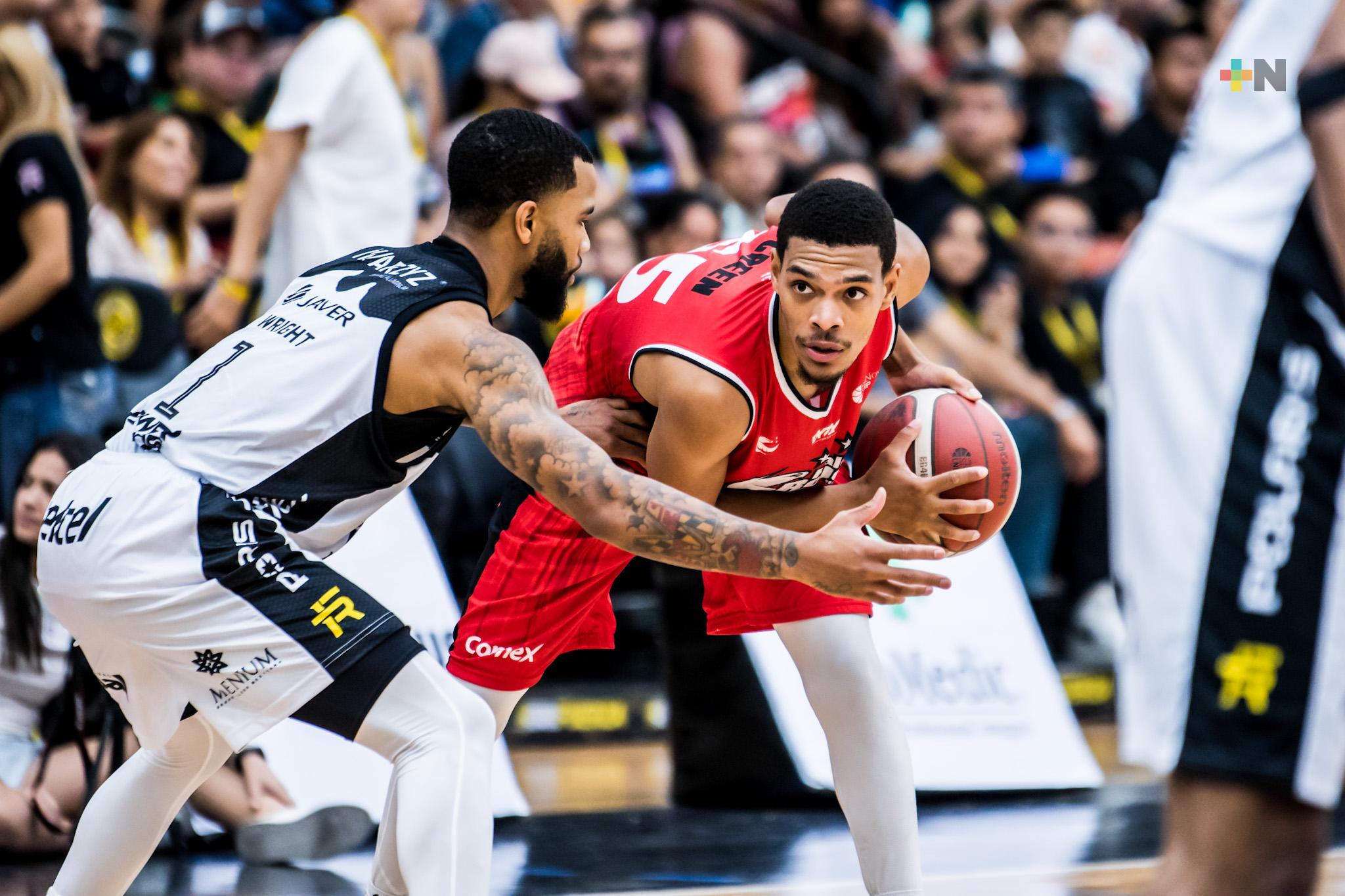 Quade Green de Halcones Rojos llega al Caledonia Gladiators escocés
