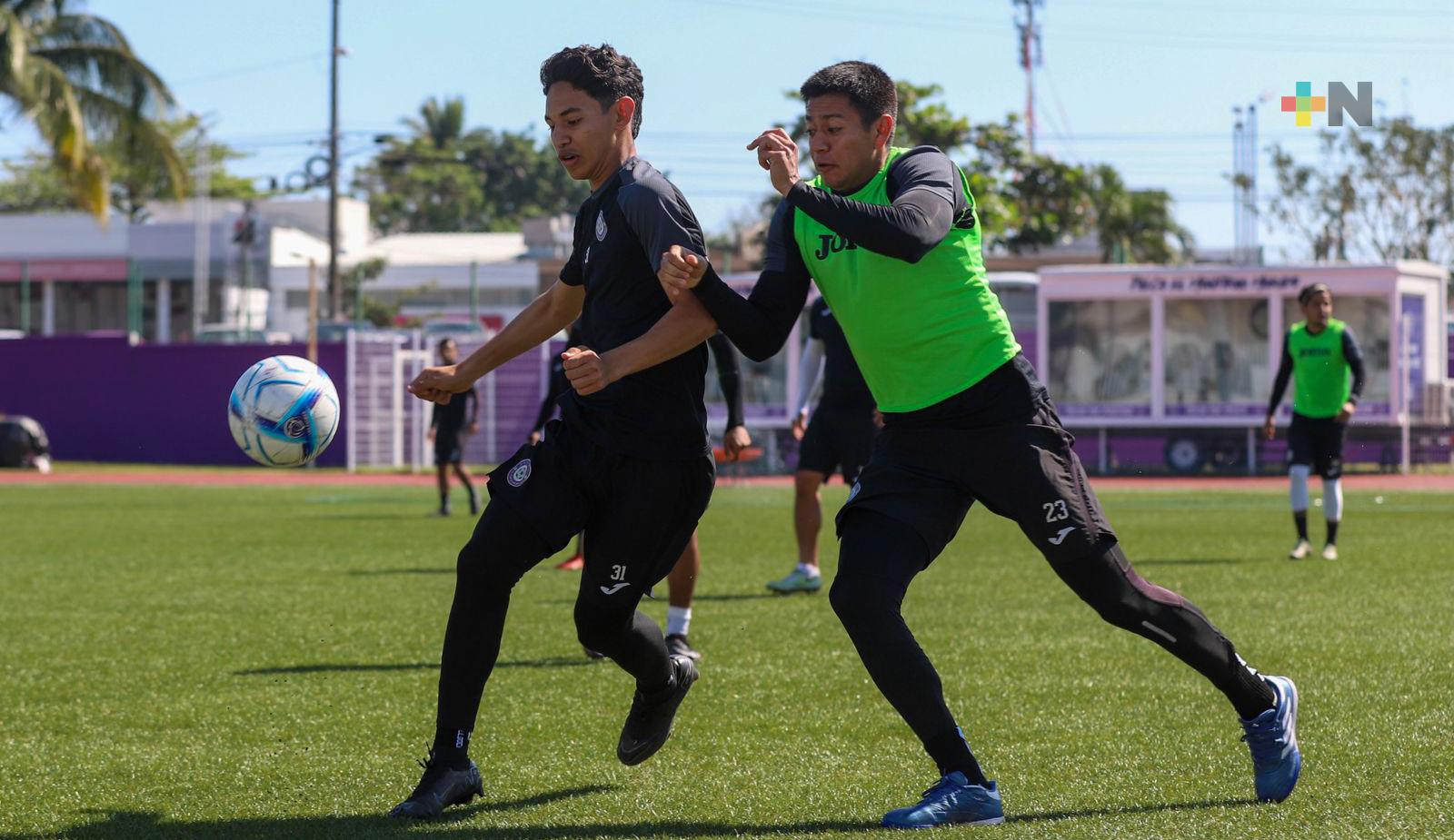 Racing recibe a San Juan de Aragón, va por la victoria