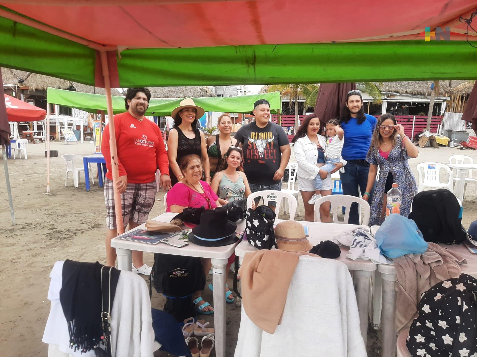 Hospitalidad, buena comida y precios accesibles aprovechan turistas en Veracruz puerto