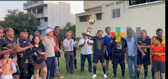 Tecos Lazcar gana Torneo de Copa en  Veteranos de Poza Rica
