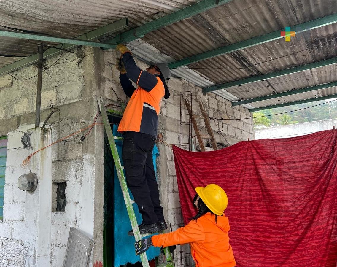 Afectados por surada en municipio de Córdoba reciben apoyos