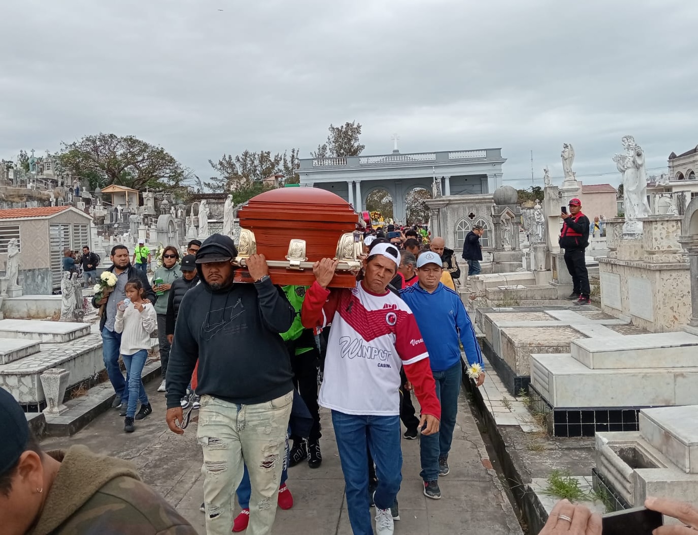 Brindan último adiós al «Puma» Chávez, este domingo fue sepultado