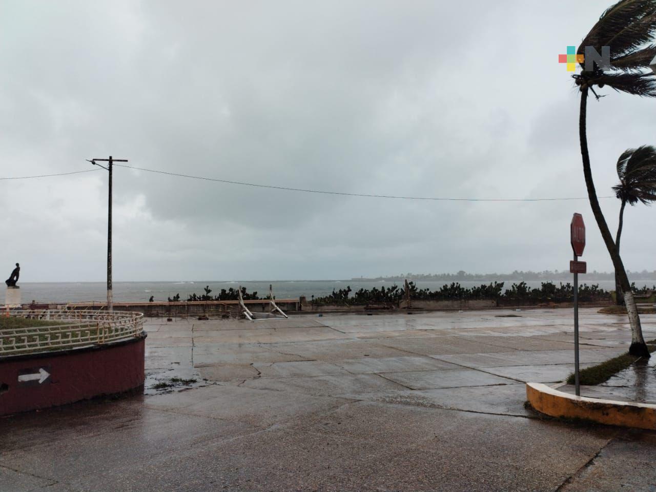 Frente frío 35 causa suspensión de suministro eléctrico al sur del estado