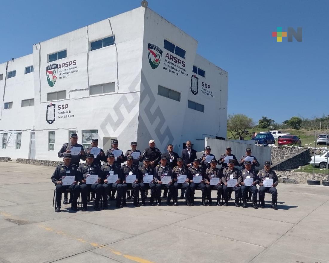 Elementos del IPAX se capacitan y toman el curso “Conducción de Vehículos Policiales”