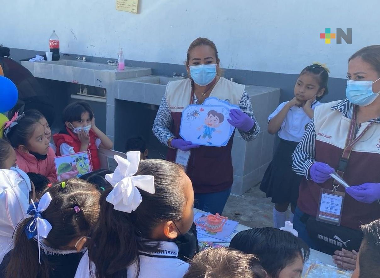 Brindan pláticas nutricionales y de salud en escuelas de Coatzacoalcos