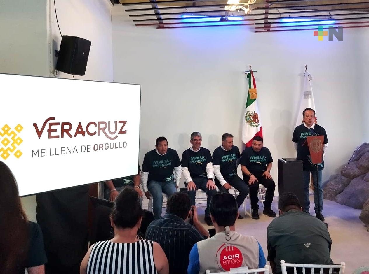 Supervisa Cuitláhuac García trabajos de modernización del Aquarium del puerto