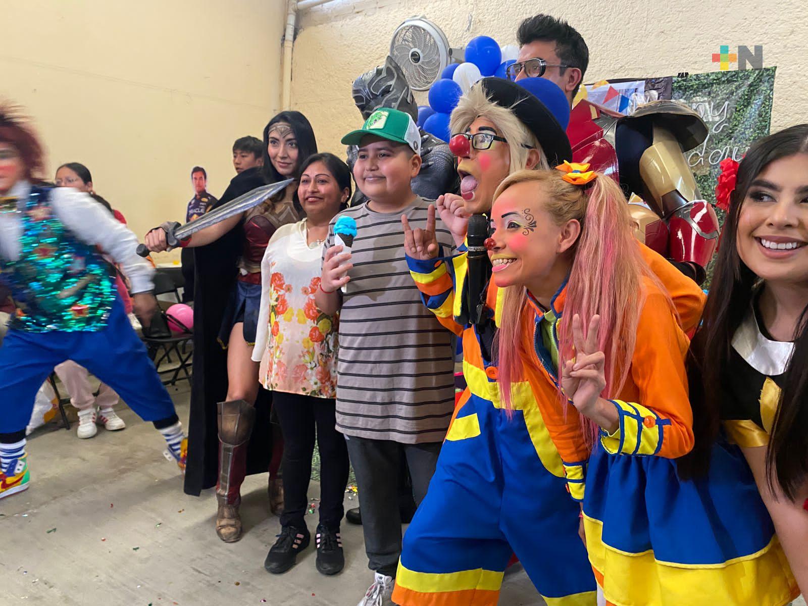 Xalapeños cumplen el deseo de José Armando; le celebran su cumpleaños