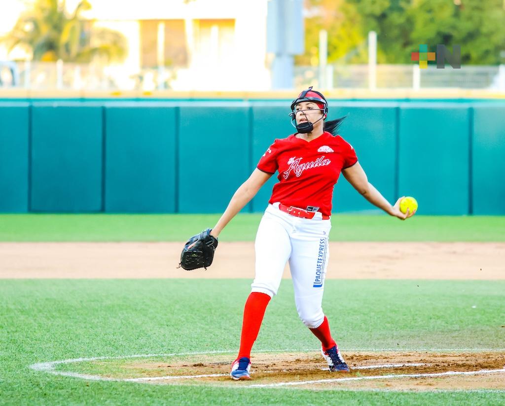 Estelar lanzadora cubana Yilian Tornés brilla con El Águila Femenil, en LMS