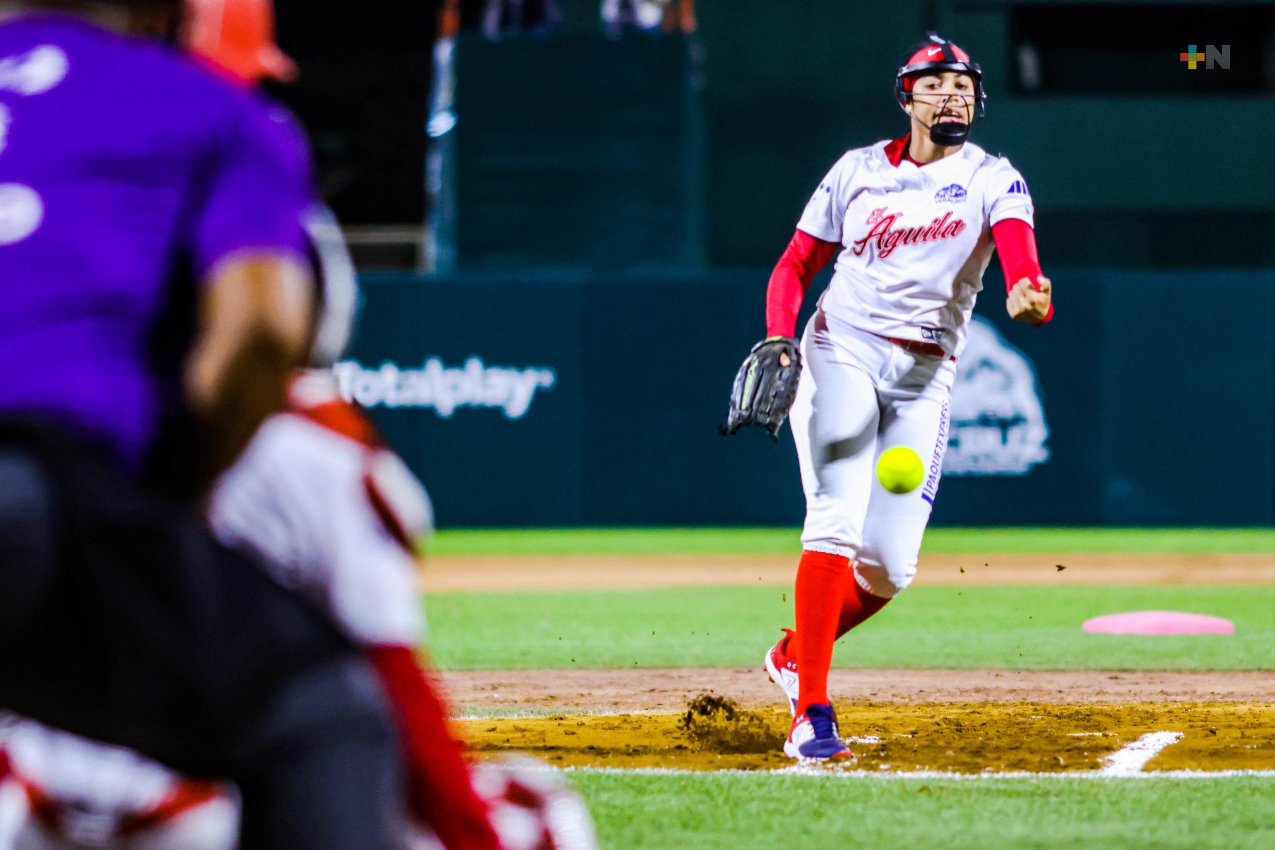 El Águila vence a Diablos en la Liga Mexicana de Softbol