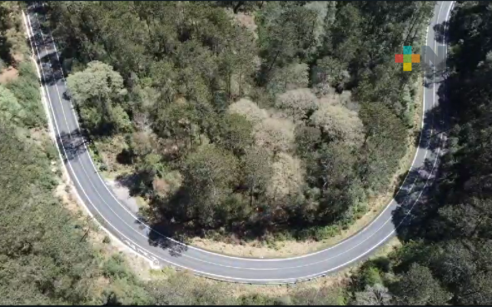 Continúa SIOP pavimentación de carreteras en el municipio de Huayacocotla