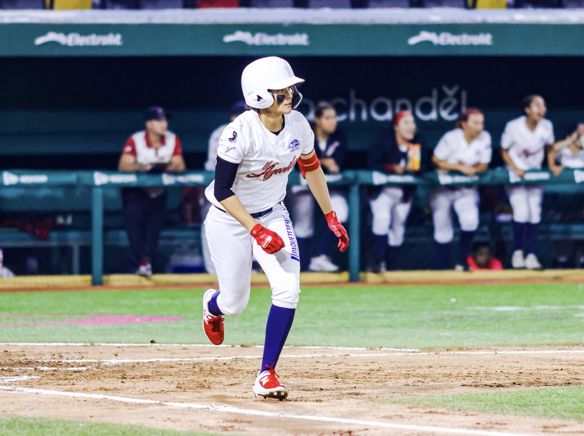 El Águila Femenil vence por 7-6 a Olmecas