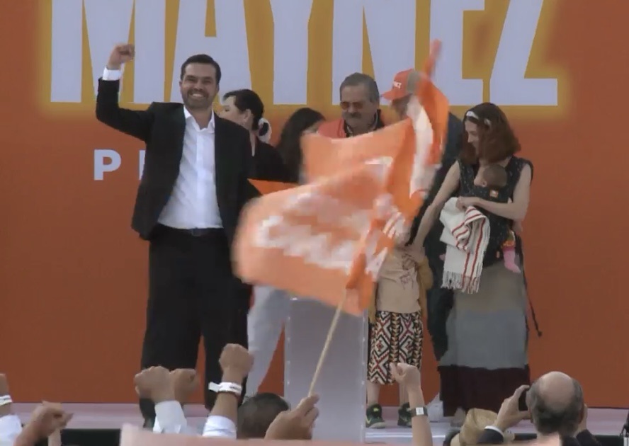 Jorge Álvarez Máynez se registra por MC como candidato a la presidencia de la República