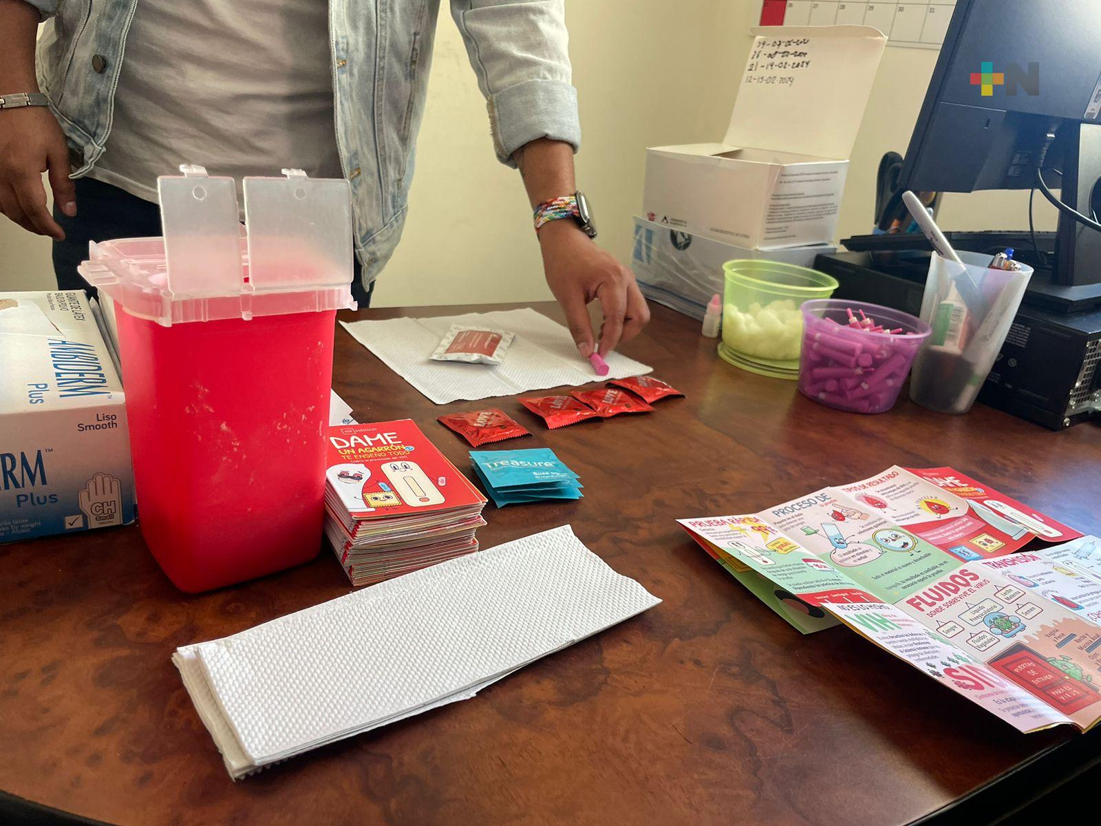 Realizan jornada de pruebas rápidas para detección de VIH en Xalapa