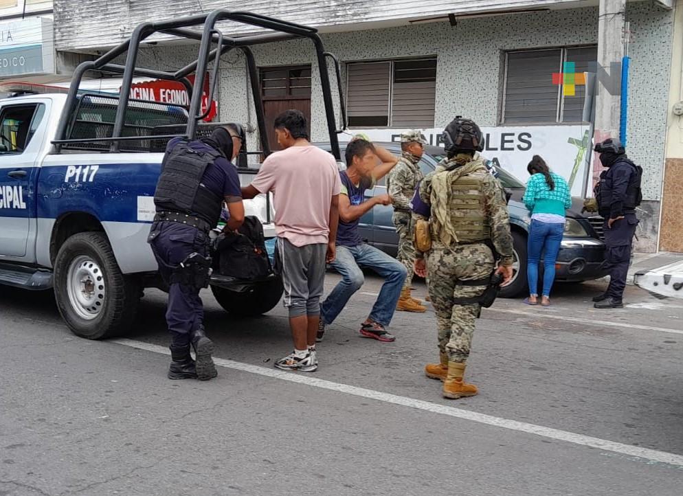 Sujetos asaltan y agreden en alrededores de Hospital de Alta Especialidad de Veracruz