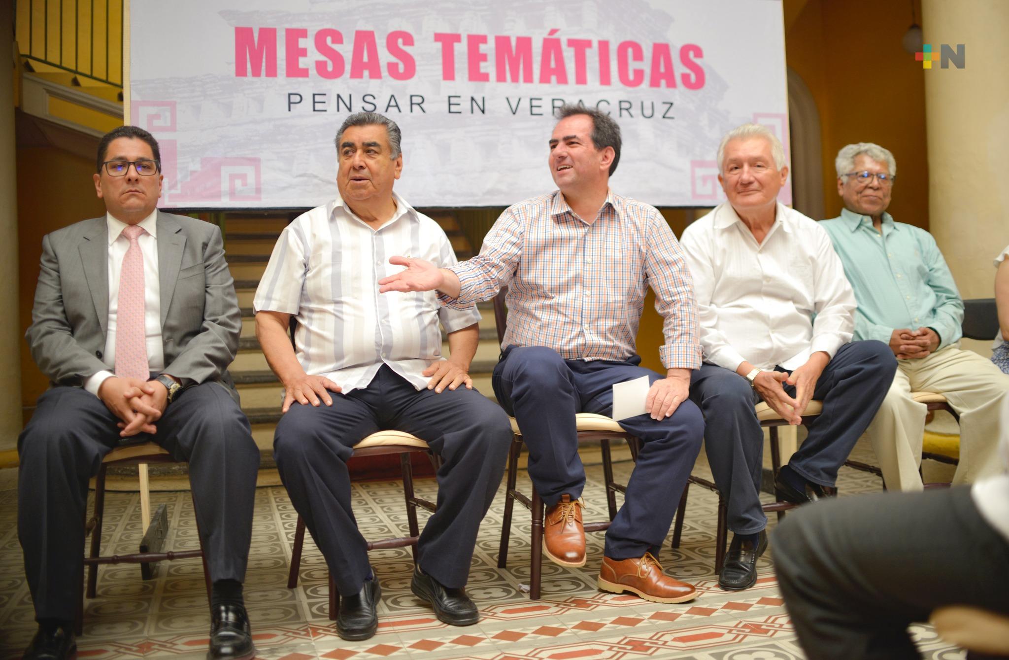 En Xalapa, José Yunes Zorrilla participa en mesas temáticas «Pensar por Veracruz»