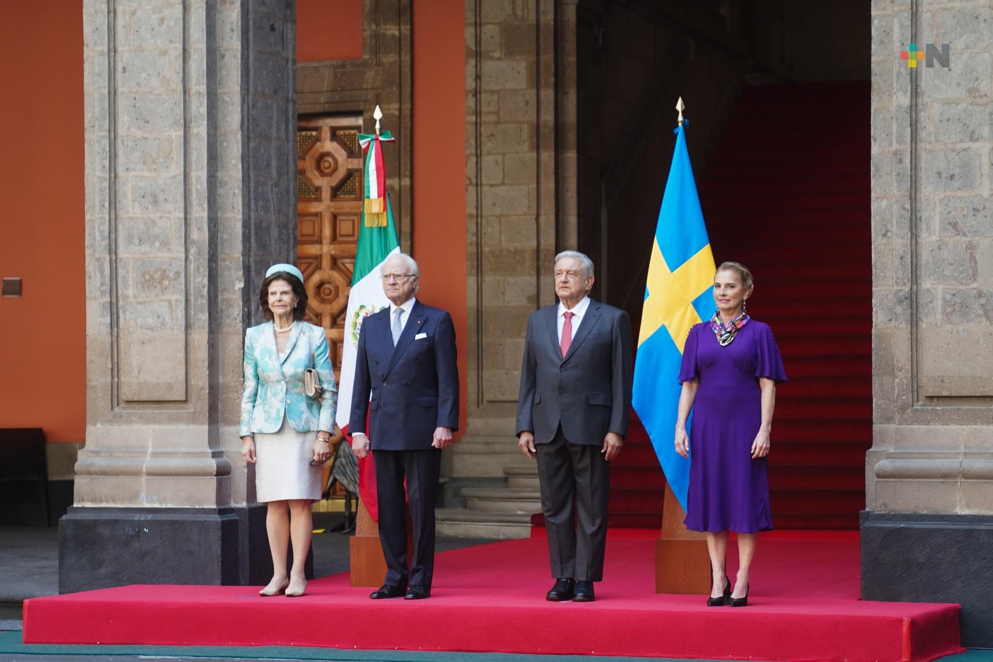 Presidente López Obrador recibe a los reyes de Suecia en Palacio Nacional