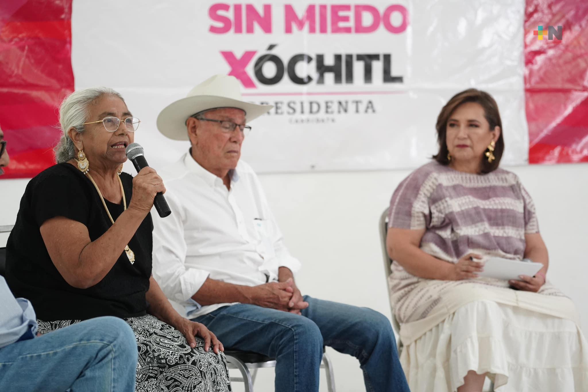 Xóchitl Gálvez promueve energía limpia y barata a ejidatarios en el Istmo de Oaxaca