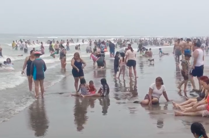 Miles de turistas llegaron a Costa Esmeralda en este puente largo