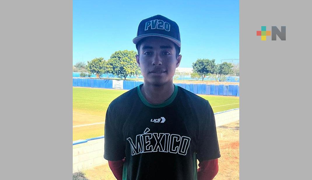 Veracruzano Diego Roldán viaja a Dominicana, al Panamericano U15 de beisbol