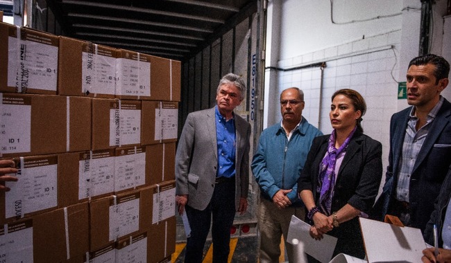 Entrega Talleres Gráficos a INE primer cargamento de boletas electorales para elección presidencial