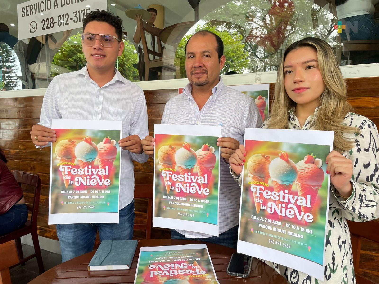 Presentan «Festival de la nieve» de Coatepec