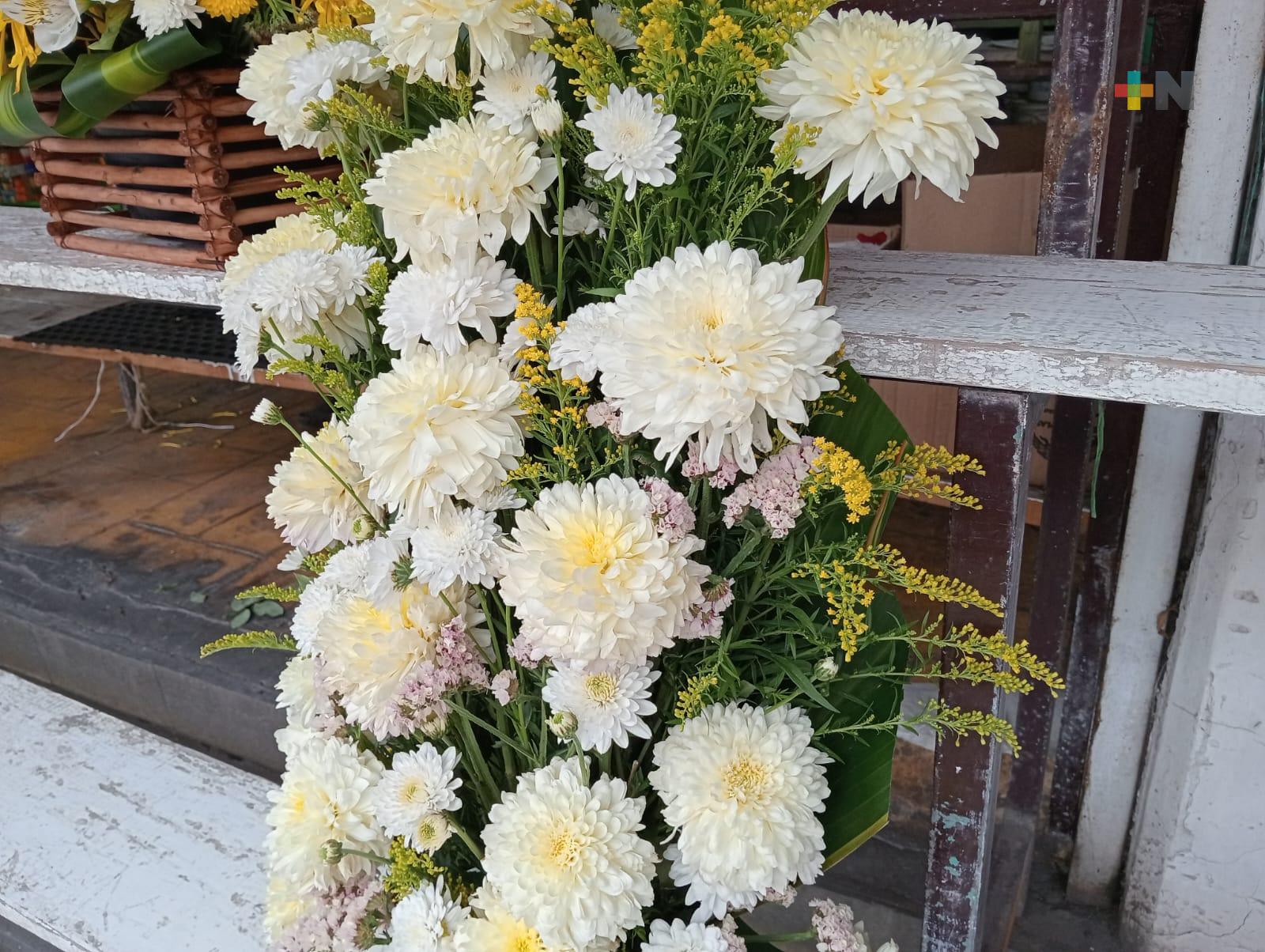 Venta de flores ha caído; esperan repunte en Domingo de Resurrección