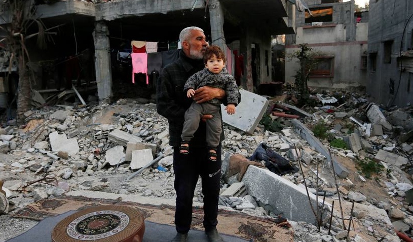 Israel cierra centros de ayuda en Gaza