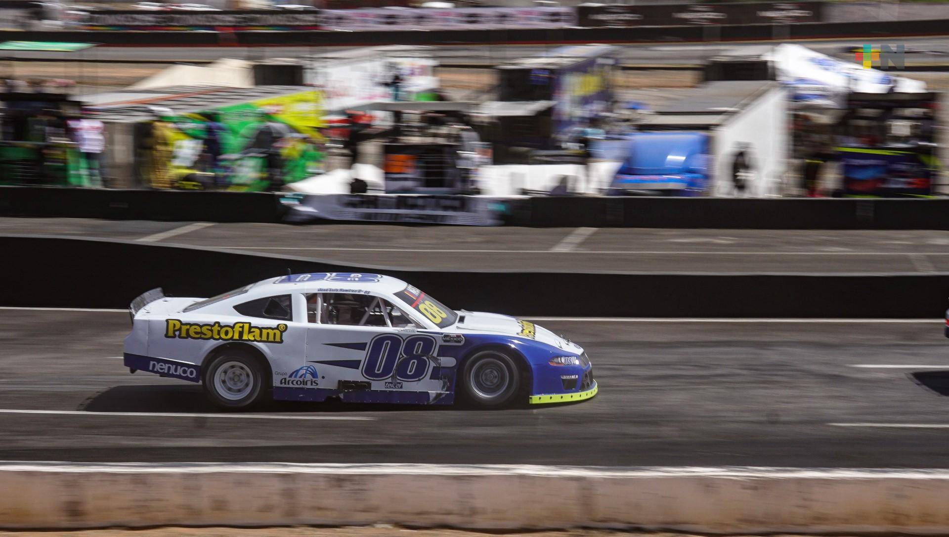 Choque impide un buen resultado para José Luis Ramírez en Súper Óvalo Potosino