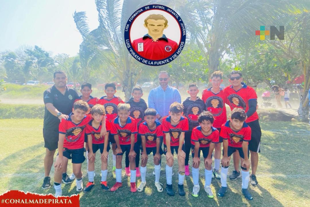 Selección 2012 de la Liga Pirata Fuente está imbatible