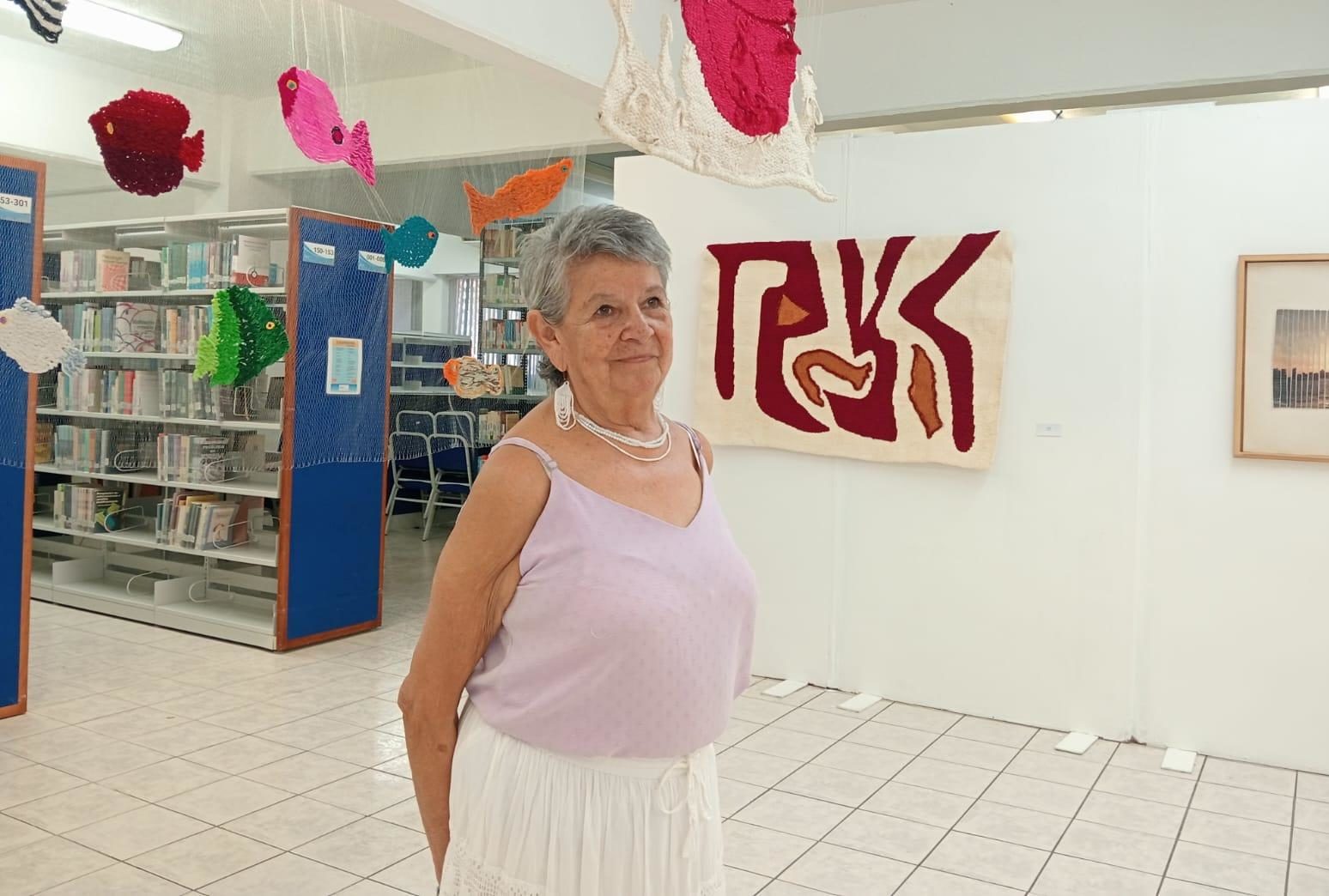 Luz Aldape inaugura la exposición «Arte Textil»